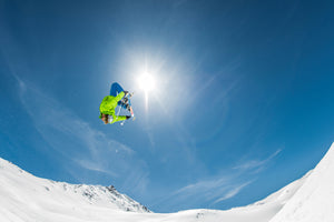 photo-wallpaper-backflip-crossed-skis