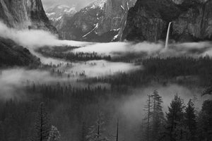 photo-wallpaper-fog-floating-in-yosemite-valley