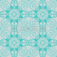 patterned-wallpaper-marvellous-winter-ornaments