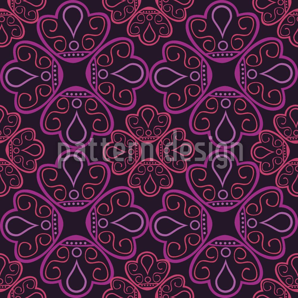 patterned-wallpaper-filigree-jewelry