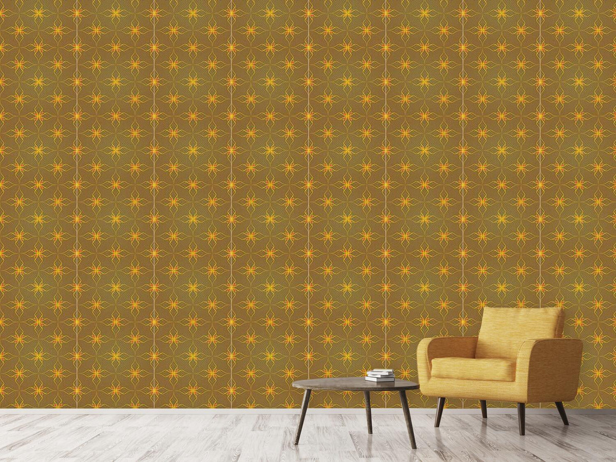 patterned-wallpaper-flowers-in-gold