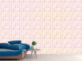 patterned-wallpaper-royal-crowns