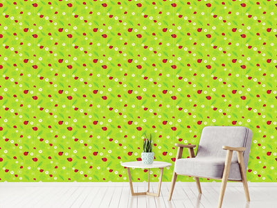 patterned-wallpaper-ladybug-luck