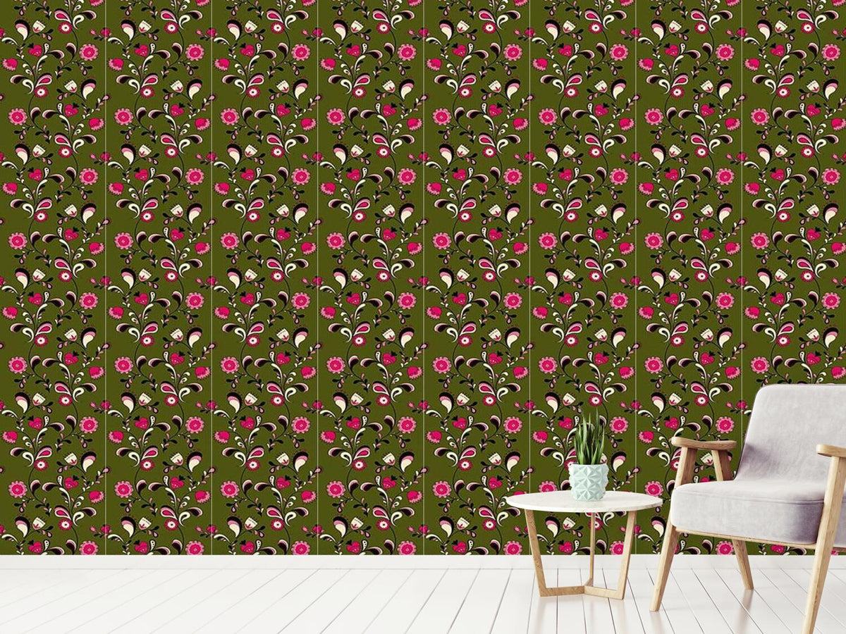 patterned-wallpaper-folk-flowers