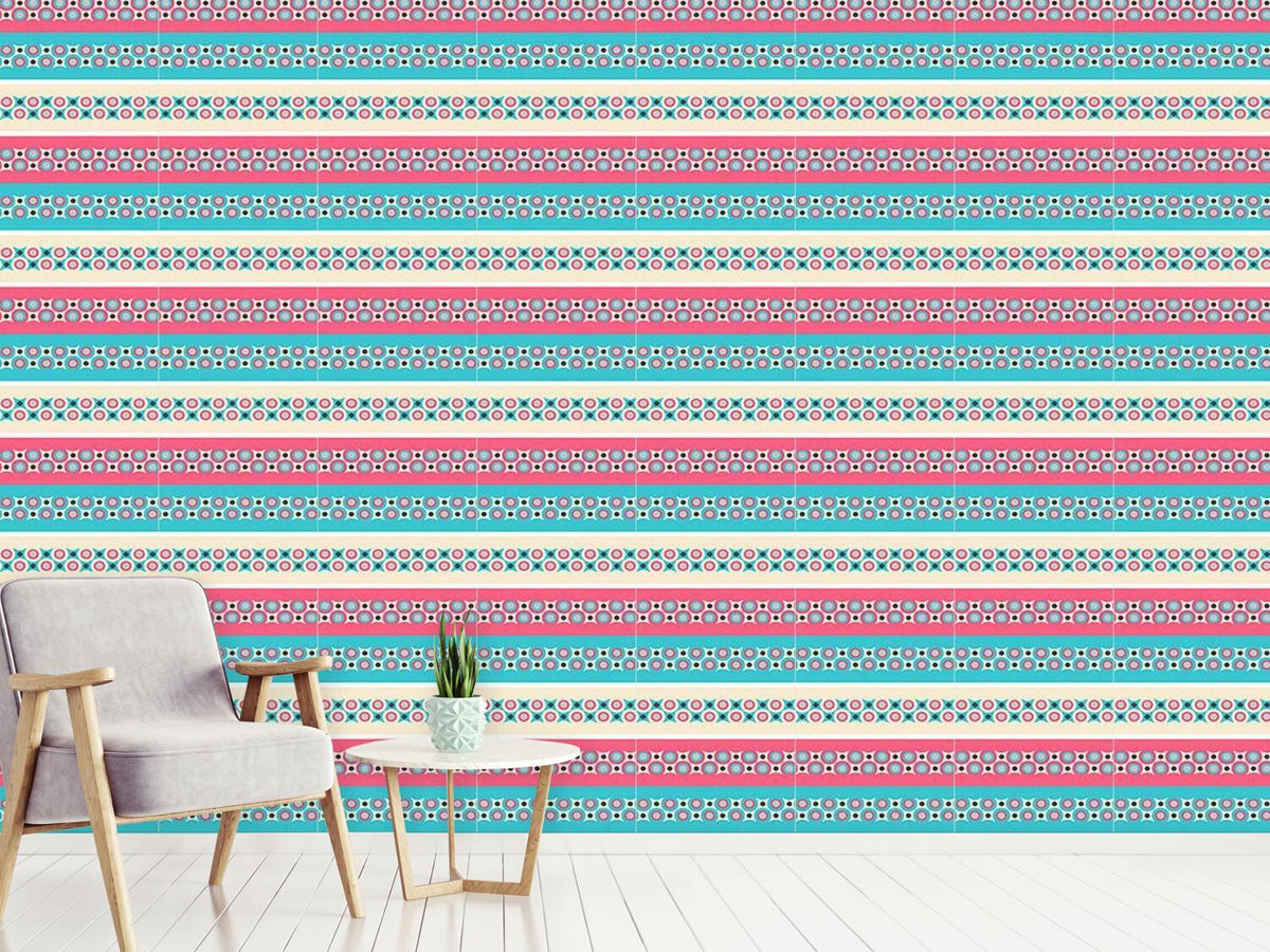 patterned-wallpaper-retro-borders