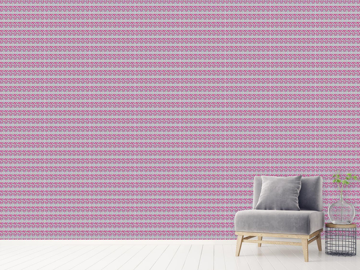 patterned-wallpaper-heart-and-strip