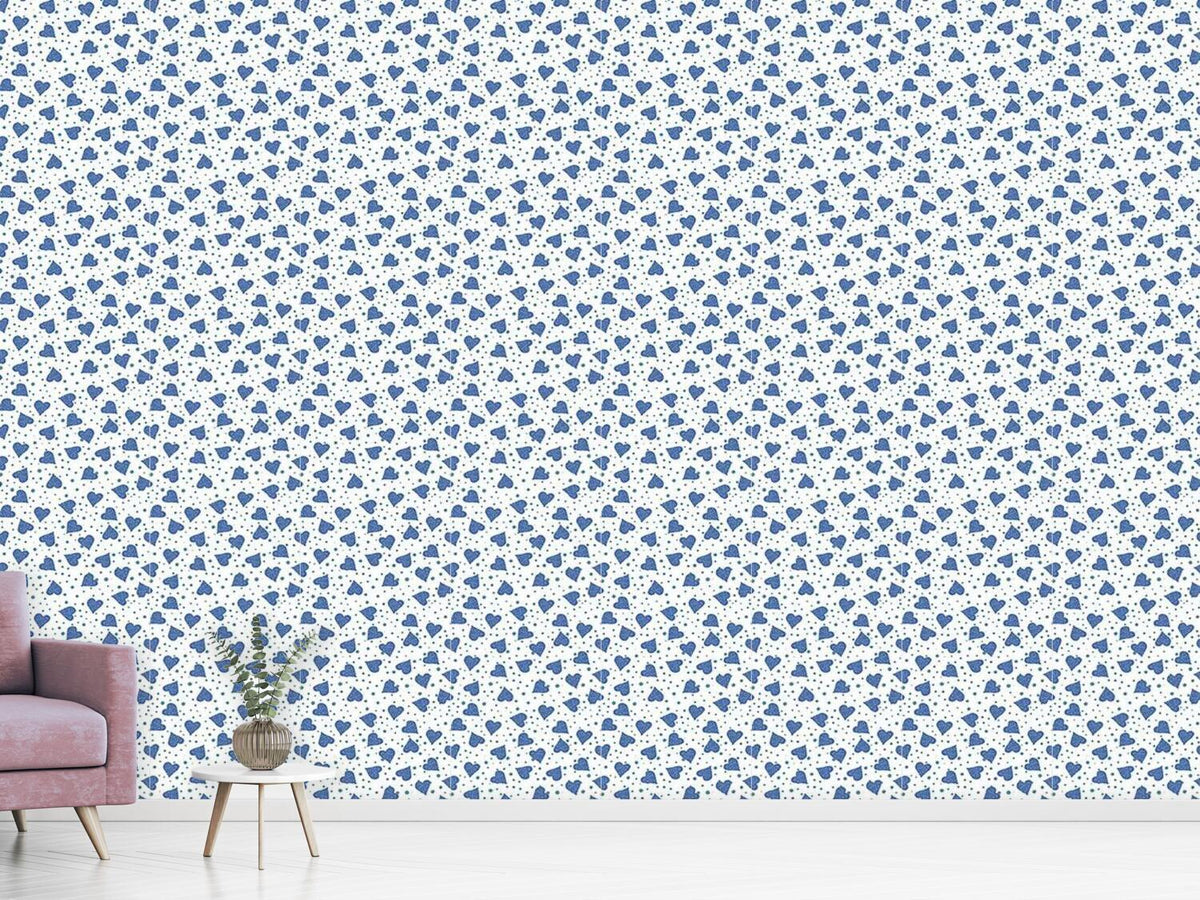 patterned-wallpaper-dotted-hearts