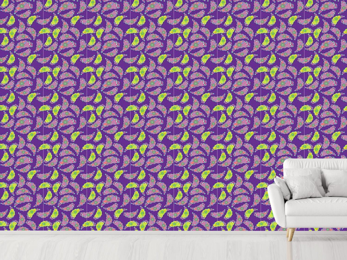 patterned-wallpaper-paisley-dance